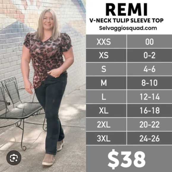 LuLaRoe Remi Classic Black Short Sleeve Tee, Medium - Picture 7 of 7